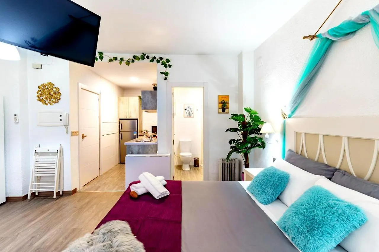 My Granada Garden - Mimosa Studio Apartment